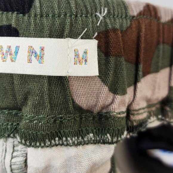 Camo Print Womens Shorts By Tinseltow Size M Elastic Waist  Pockets - Picture 9 of 10